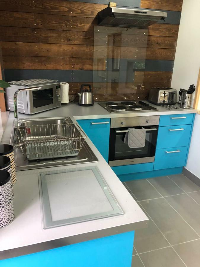 Treetops Flat2 Hall Green B28 버밍엄 외부 사진