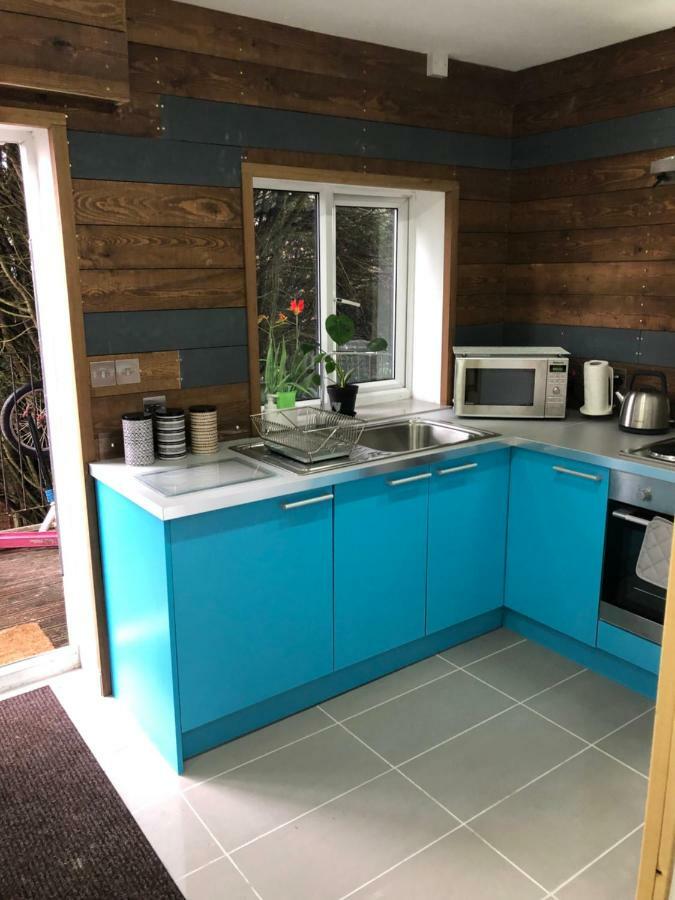 Treetops Flat2 Hall Green B28 버밍엄 외부 사진
